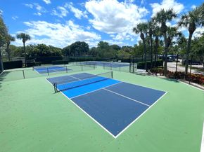 543 Bay Colony Drive N Slip 8, Juno Beach FL 33408