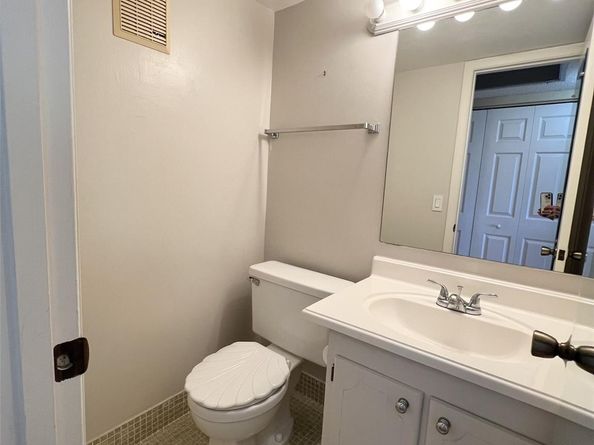 466 Grantham E 466, Deerfield Beach FL 33442