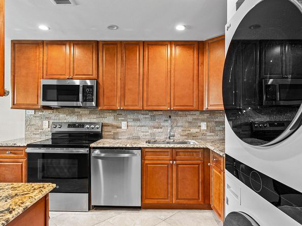 24 Stratford Drive F, Boynton Beach FL 33436