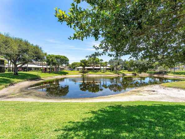 24 Stratford Drive F, Boynton Beach FL 33436