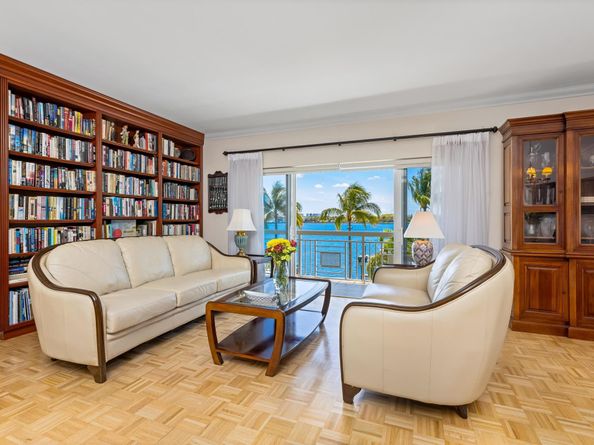 250 Bradley Place 408, Palm Beach FL 33480
