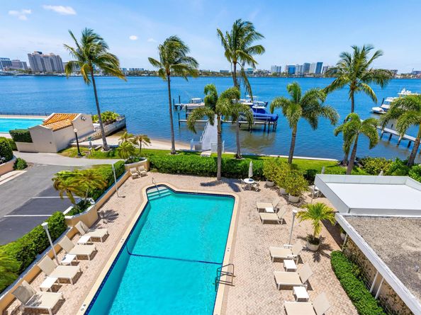 250 Bradley Place 408, Palm Beach FL 33480