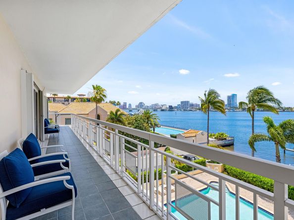 250 Bradley Place 408, Palm Beach FL 33480