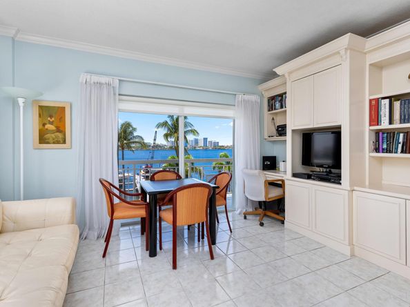 250 Bradley Place 408, Palm Beach FL 33480