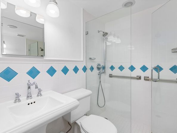 250 Bradley Place 408, Palm Beach FL 33480
