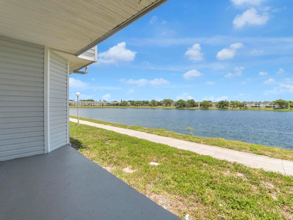 3425 NW 44th St 105, Lauderdale Lakes FL 33309