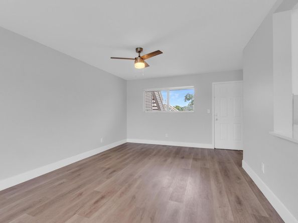 3425 NW 44th St 105, Lauderdale Lakes FL 33309