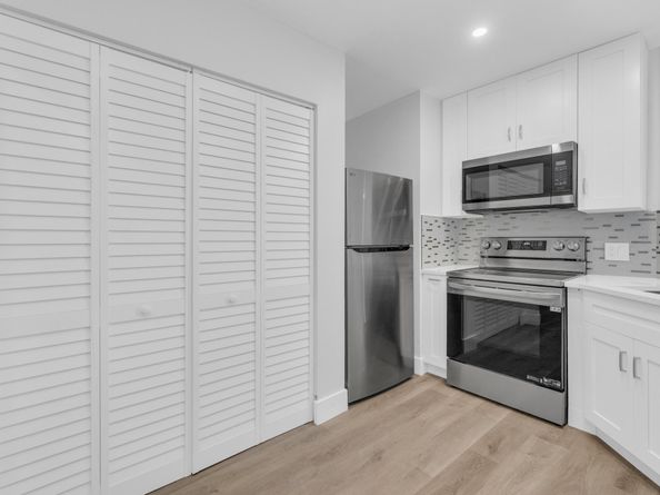 3425 NW 44th St 105, Lauderdale Lakes FL 33309