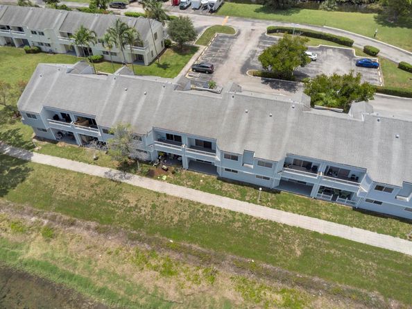 3425 NW 44th St 105, Lauderdale Lakes FL 33309