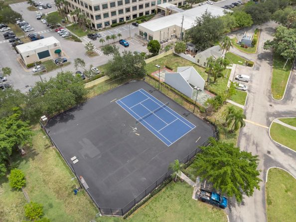 3425 NW 44th St 105, Lauderdale Lakes FL 33309
