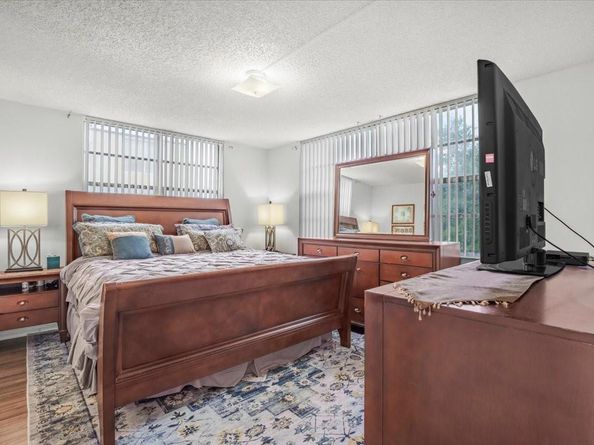 25 Abbey Ln 300, Delray Beach FL 33446
