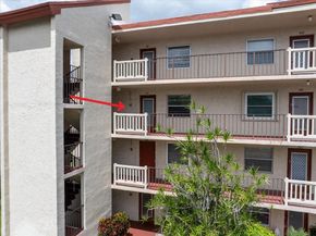 25 Abbey Ln 300, Delray Beach FL 33446