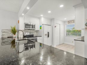 25 Abbey Ln 300, Delray Beach FL 33446