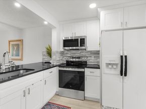 25 Abbey Ln 300, Delray Beach FL 33446