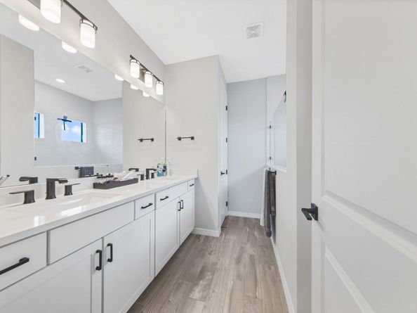 2624 Primrose Pl, Oakland Park FL 33309