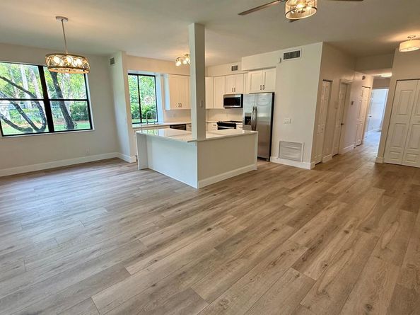 5800 Coach House Circle B, Boca Raton FL 33486