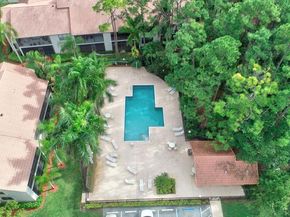 5800 Coach House Circle B, Boca Raton FL 33486