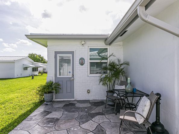8105 NW 59th St, Tamarac FL 33321