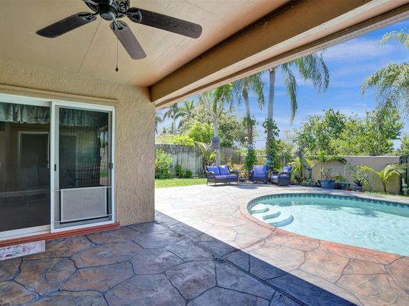 1325 SW 151st Way, Sunrise FL 33326