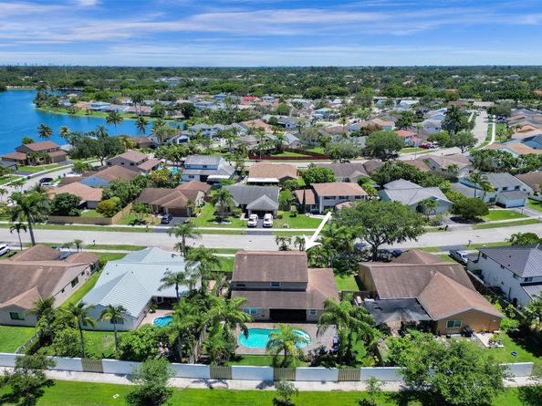 1325 SW 151st Way, Sunrise FL 33326