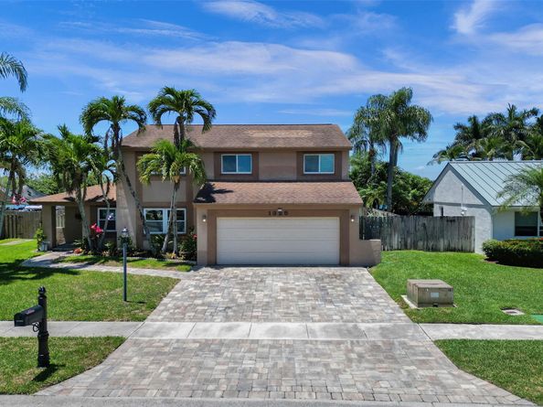 1325 SW 151st Way, Sunrise FL 33326