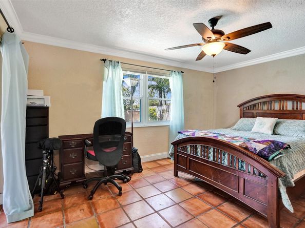 1325 SW 151st Way, Sunrise FL 33326