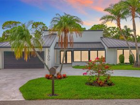 5100 Pineview Cir, Delray Beach FL 33445