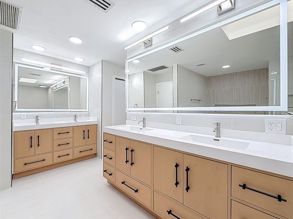 5100 Pineview Cir, Delray Beach FL 33445