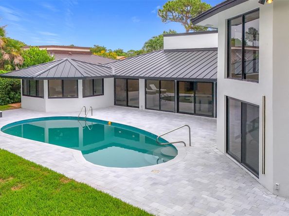 5100 Pineview Cir, Delray Beach FL 33445