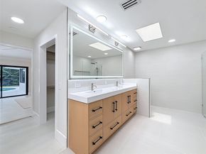 5100 Pineview Cir, Delray Beach FL 33445
