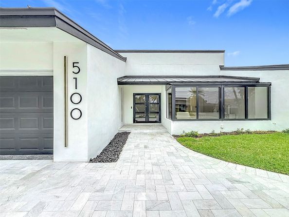 5100 Pineview Cir, Delray Beach FL 33445