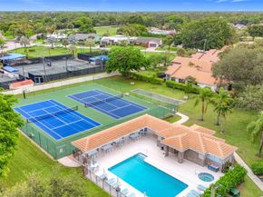 5100 Pineview Cir, Delray Beach FL 33445