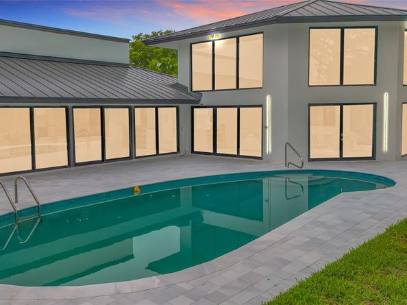 5100 Pineview Cir, Delray Beach FL 33445