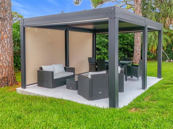 5100 Pineview Cir, Delray Beach FL 33445