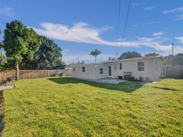 5231 NE 19th Ter, Pompano Beach FL 33064