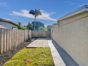 5231 NE 19th Ter, Pompano Beach FL 33064