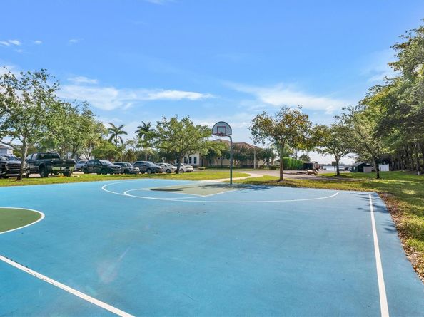 1126 SW 44th Ave 1126, Deerfield Beach FL 33442
