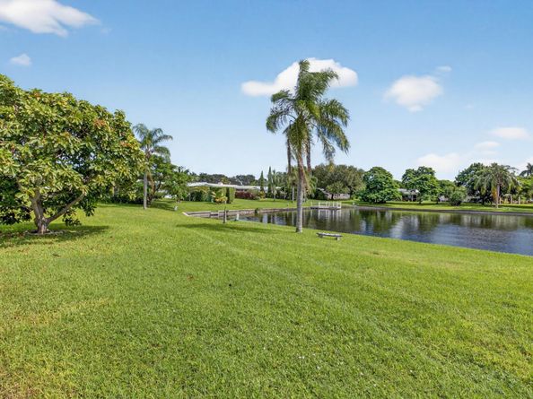 1704 SW 16th Street, Boynton Beach FL 33426