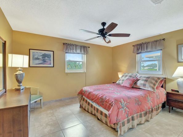 1704 SW 16th Street, Boynton Beach FL 33426
