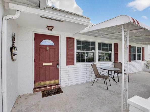 1704 SW 16th Street, Boynton Beach FL 33426