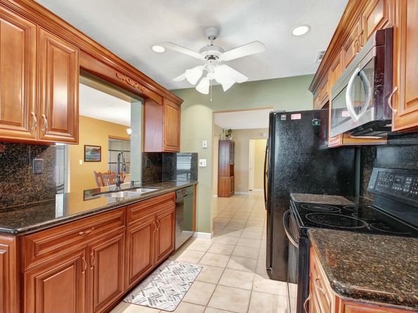1704 SW 16th Street, Boynton Beach FL 33426