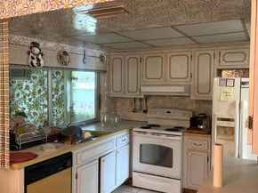 4221 NW 51st Avenue, Lauderdale Lakes FL 33319