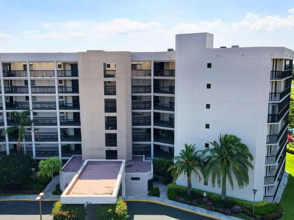 5279 Fountains Drive S 304, Lake Worth FL 33467