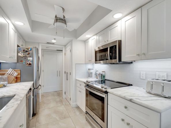 5279 Fountains Drive S 304, Lake Worth FL 33467