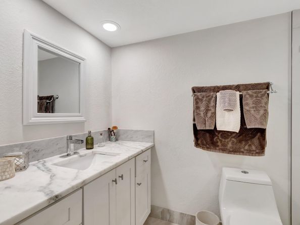 5279 Fountains Drive S 304, Lake Worth FL 33467