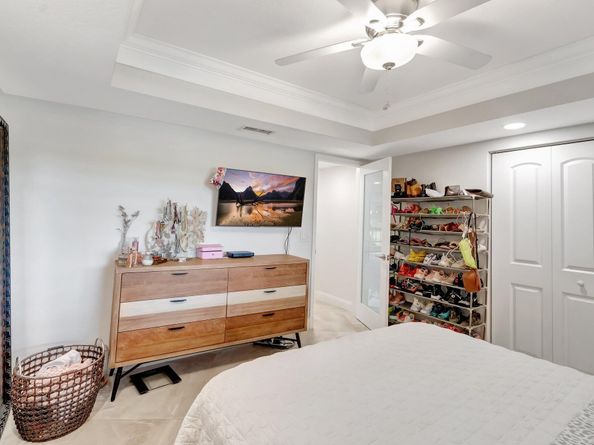 5279 Fountains Drive S 304, Lake Worth FL 33467