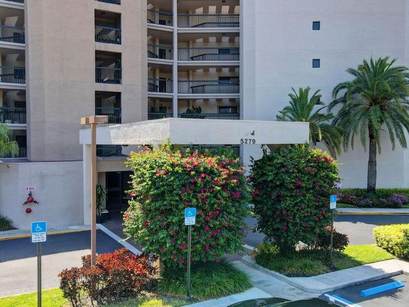 5279 Fountains Drive S 304, Lake Worth FL 33467