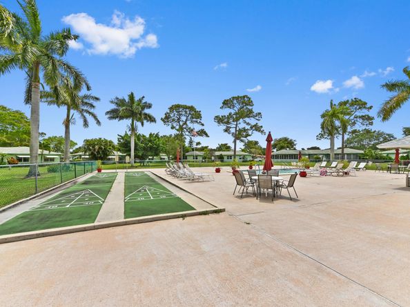 634 Hummingbird Lane, Delray Beach FL 33445