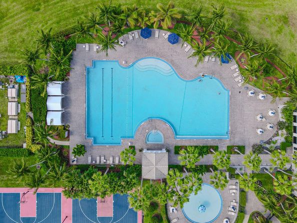 1534 Running Oak Lane, Royal Palm Beach FL 33411
