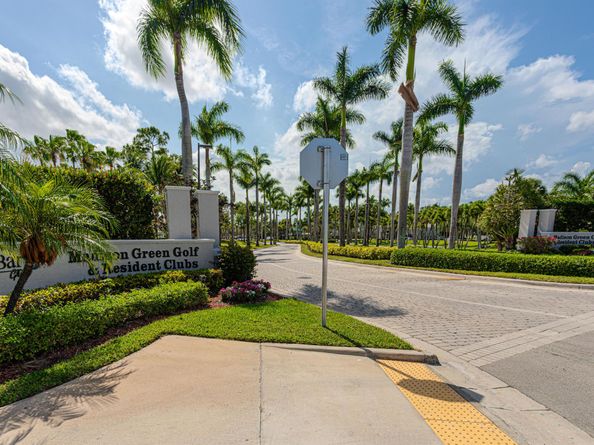 1534 Running Oak Lane, Royal Palm Beach FL 33411